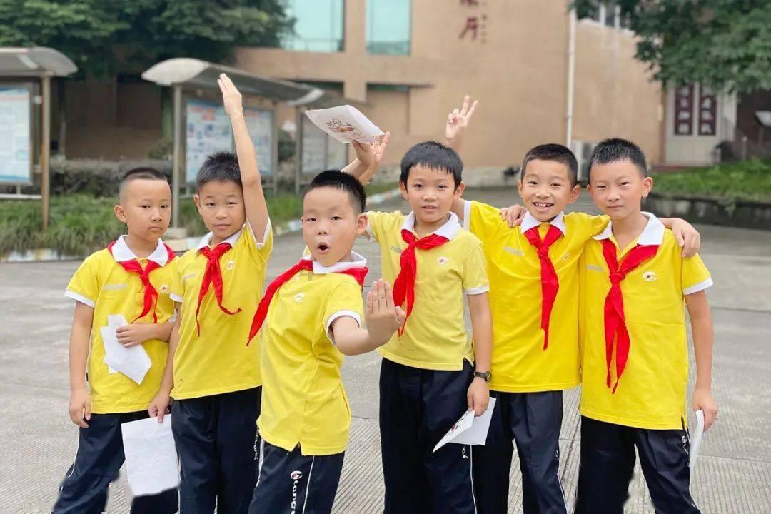 豆娃奥特曼